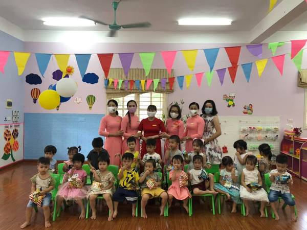 Bắt đầu một năm học mới! Chúc các bé Hoa Sữa luôn chăm ngoan, học giỏi, vâng lời!