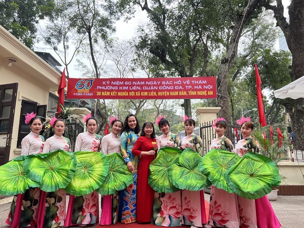 Tiết mục Múa :Hoa Sen dâng Bác.
