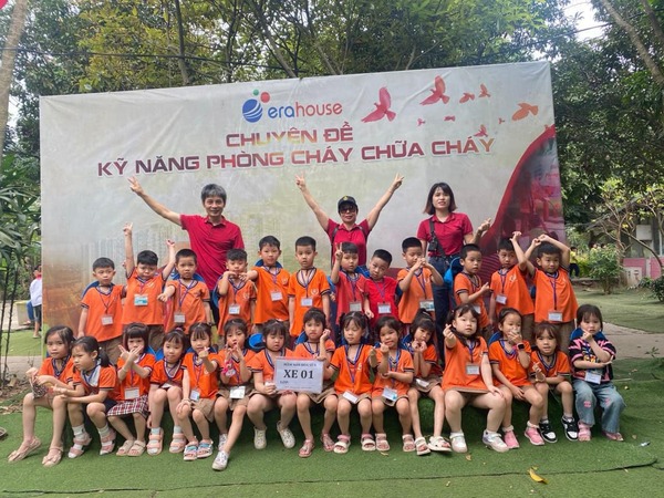 BUỔI DÃ NGOẠI CỦA CÁC BÉ TRƯỜNG MẦM NON HOA SỮA TẠI CÔNG VIÊN KHOA HỌC ERAHOUSE